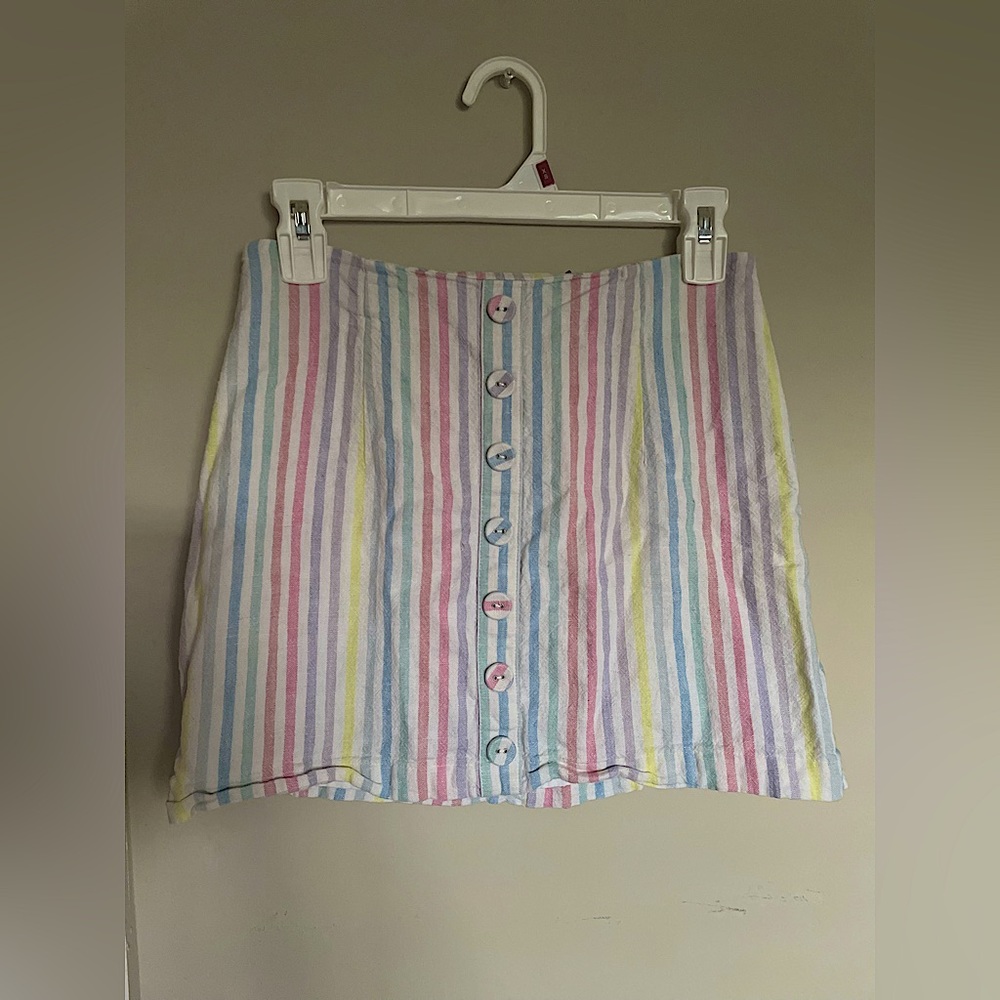 Forever 21 zip-up skirt size small (Pastel Colors)